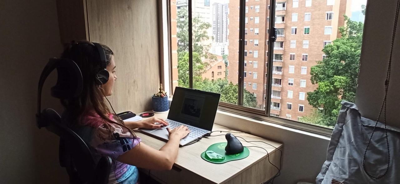 Fully Furnished 3-Bedroom Apartment with 2 Balconies – Envigado - Photo 2
