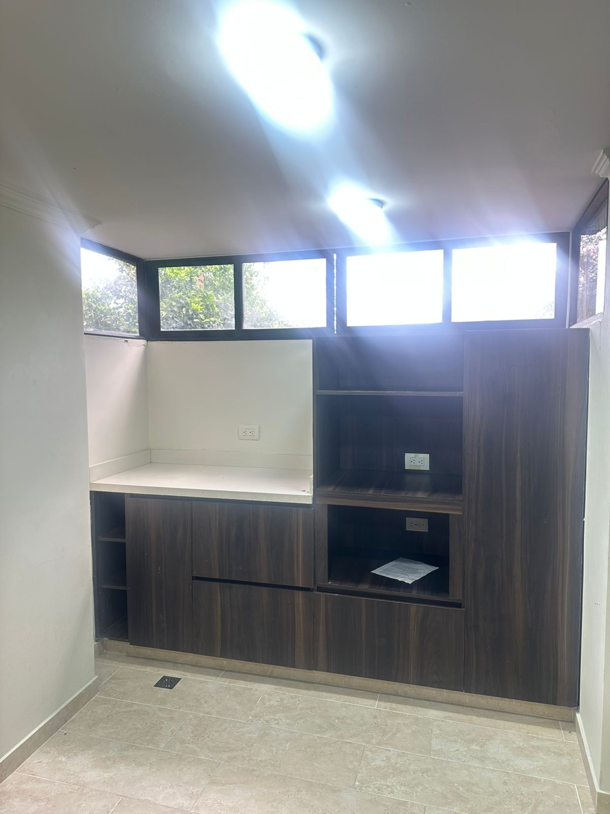 3-Bedroom Apartment in Torre Los Cerros — Steps from Mall InterPlaza - Photo 4