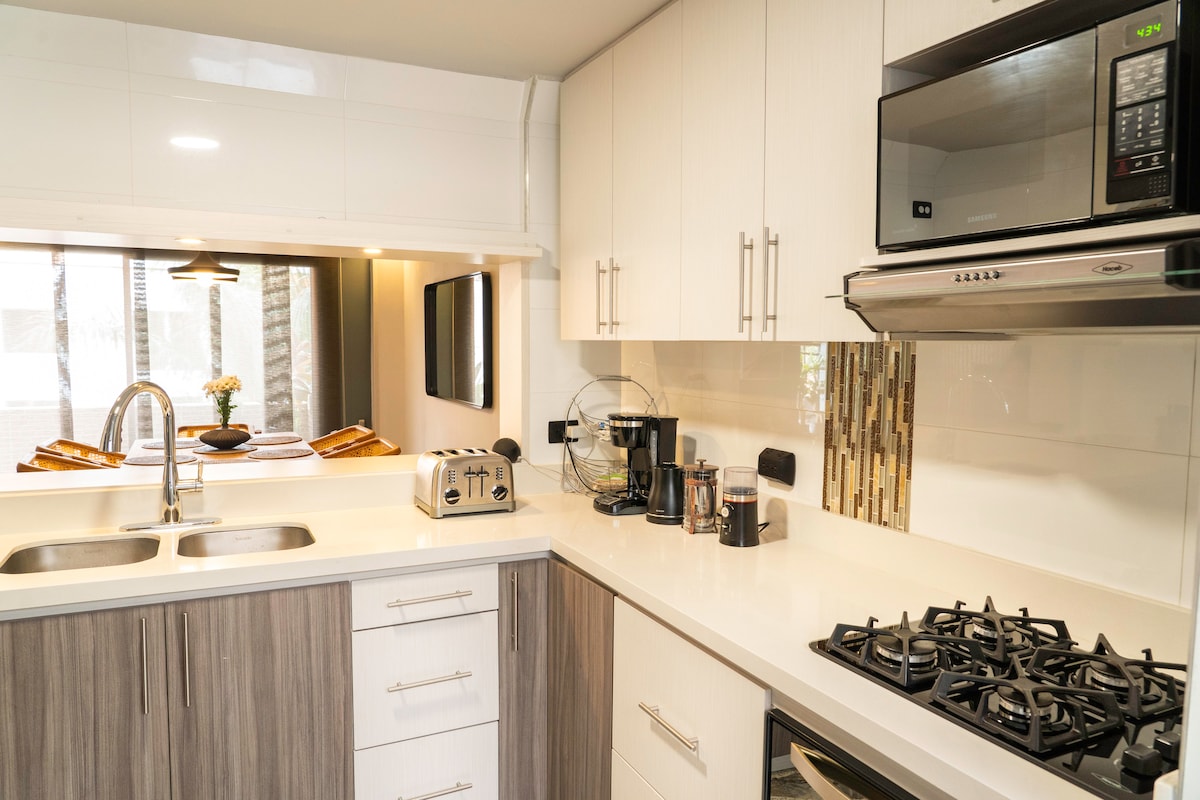 Air Conditioning/500 MB Internet/4 bed/3 bath - Photo 3